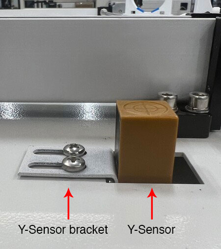 Y-Sensor bracket (left), Y-Sensor (right)